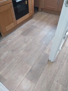 DoncasterTiler Doncaster DoncasterBusiness SouthYorkshire Tiler Tiling PorcelainTiles WoodEffectTiles WoodLookTiles KitchenTiles HallwayTiles FloorTiling PorcelainFloor HomeImprovement KitchenRenovation HallwayDesign TileInstallation Kerakoll BALGrout DoncasterTradesman YorkshireTiler ProfessionalTiler FloorTiles KitchenFloor HallwayFloor