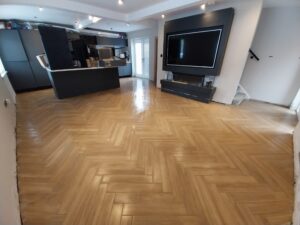 Tiling Tiler FloorTiling Herringbone WoodEffectTiles PorcelainTiles KitchenRenovation HomeRenovation KitchenFloor OpenPlanLiving Doncaster SouthYorkshire Yorkshire Kerakoll BALGrout ProfessionalTiler QualityWorkmanship AttentionToDetail TileInstallation HomeImprovement